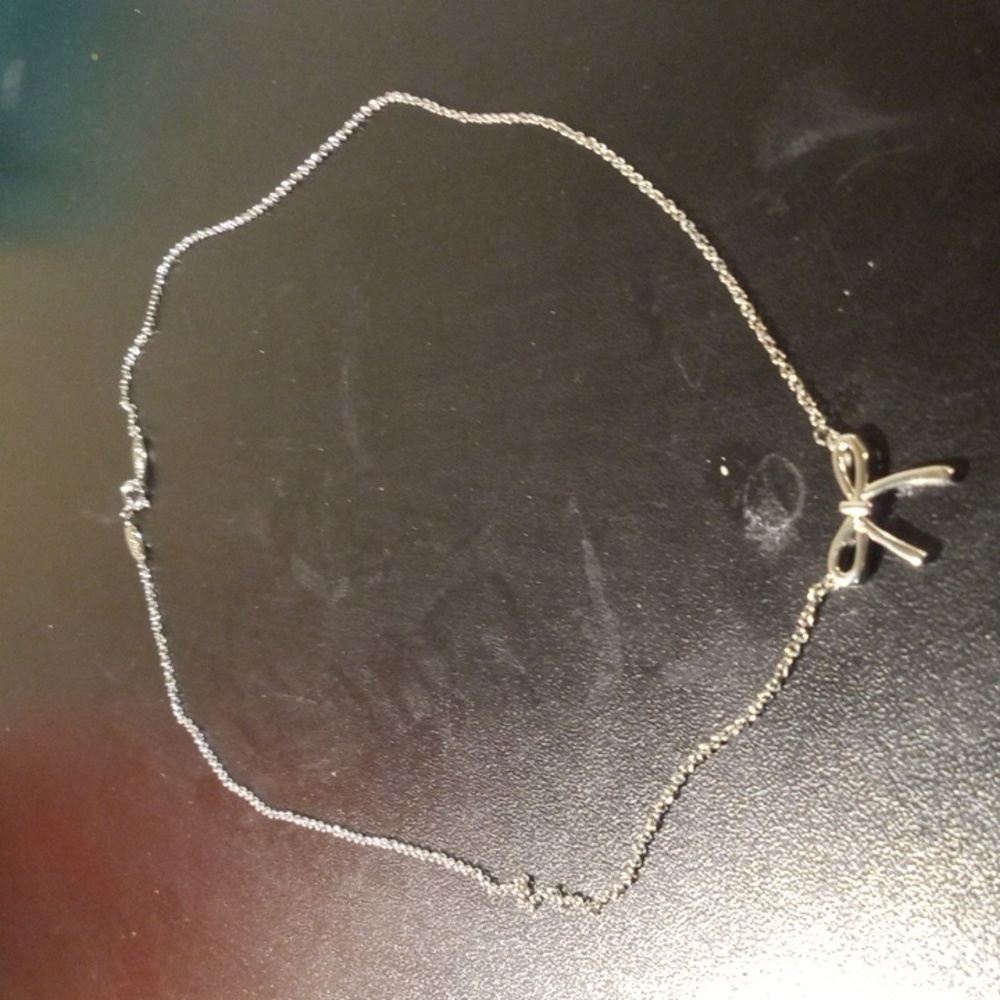 WOMEN'S TIFFANY AND CO SILVER PERETTI BOW NECKLACE